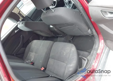 2017 Ford Focus Se z USA, uszkodzony, nr VIN 1FADP3K22HL262258